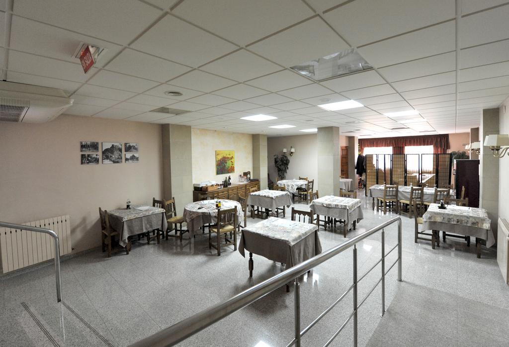 Hostal La Carrasca Монсон Экстерьер фото