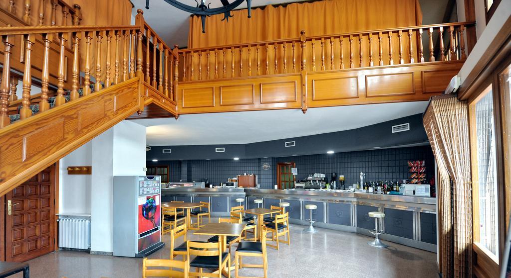 Hostal La Carrasca Монсон Экстерьер фото